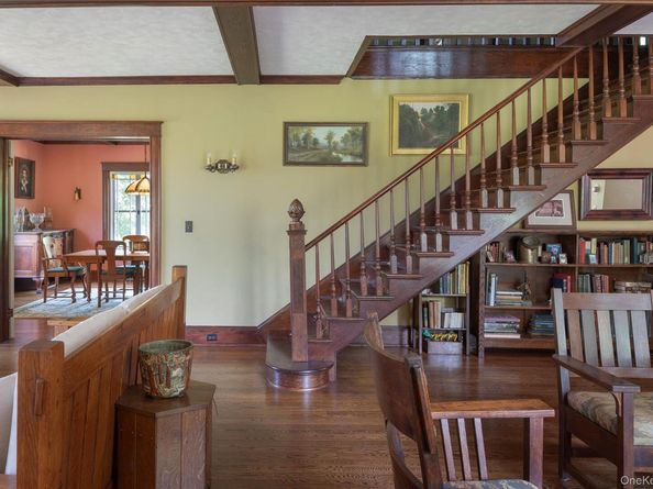 8 Elmer Galloway Road, Katonah NY 10536