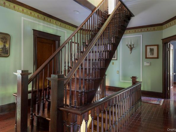 8 Elmer Galloway Road, Katonah NY 10536