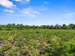 2706 Sound Avenue, Baiting Hollow NY 11933