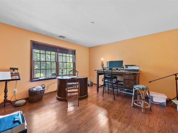 2706 Sound Avenue, Baiting Hollow NY 11933