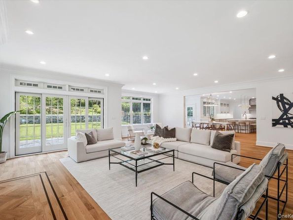 4 Locust Lane, Scarsdale NY 10583
