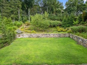 4 Locust Lane, Scarsdale NY 10583