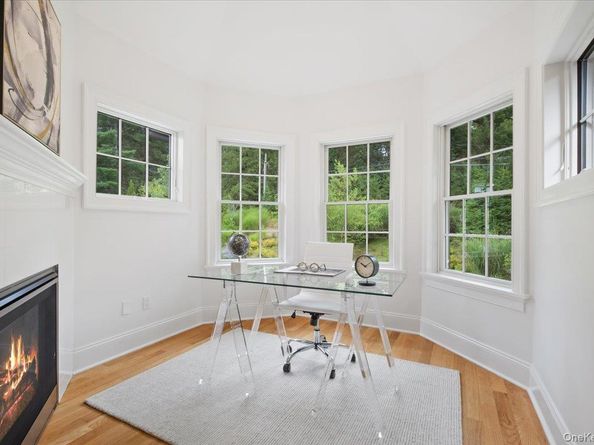 4 Locust Lane, Scarsdale NY 10583