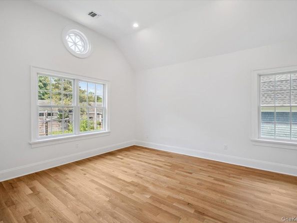 4 Locust Lane, Scarsdale NY 10583