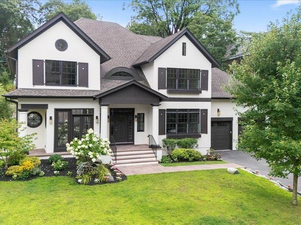 4 Locust Lane, Scarsdale NY 10583