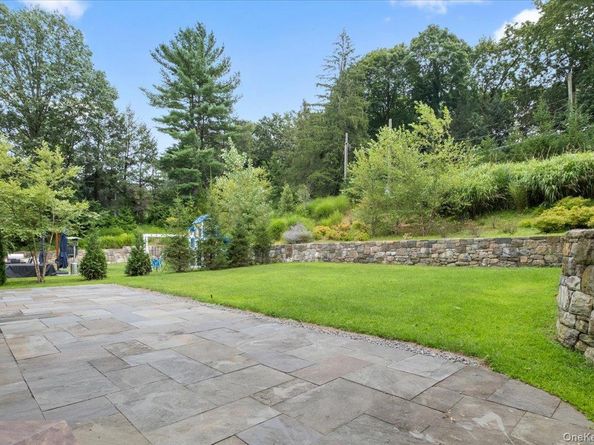 4 Locust Lane, Scarsdale NY 10583