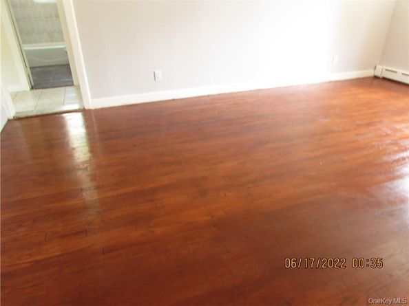 2 Leffingwell Place, New Rochelle NY 10801