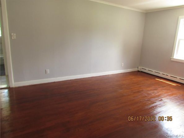 2 Leffingwell Place, New Rochelle NY 10801