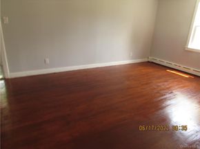 2 Leffingwell Place, New Rochelle NY 10801