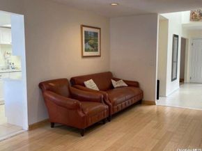 109 Glen Way, Syosset NY 11791