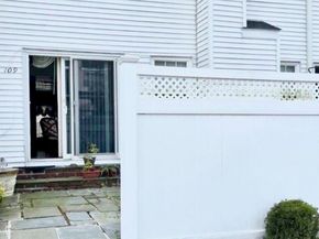 109 Glen Way, Syosset NY 11791