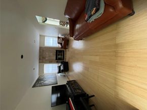 109 Glen Way, Syosset NY 11791