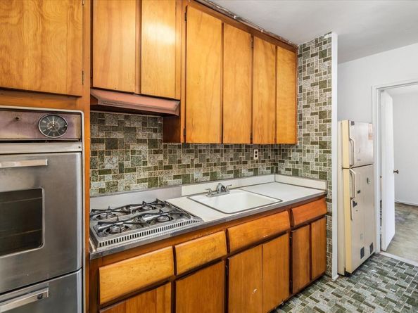 88-08 151 Avenue 3H, Howard Beach NY 11414