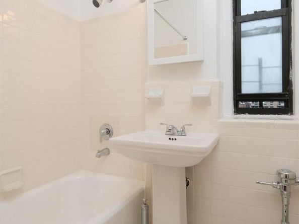 2962 Decatur Avenue 5G, Bronx NY 10458