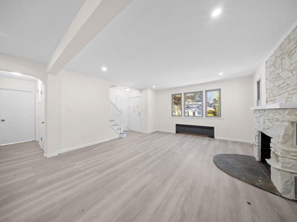 84 E 19th Street, Huntington Station NY 11746