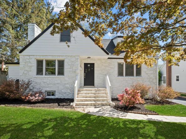 84 E 19th Street, Huntington Station NY 11746