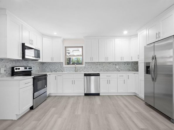84 E 19th Street, Huntington Station NY 11746