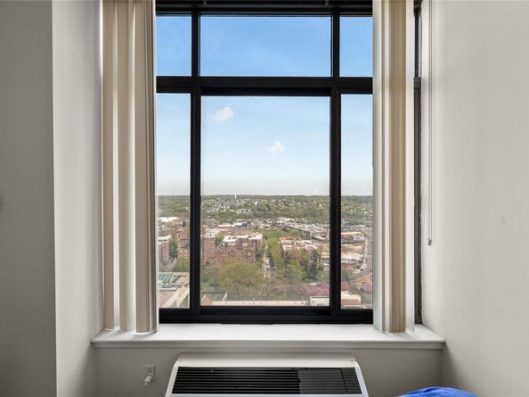 10 City Place 22G, White Plains NY 10601