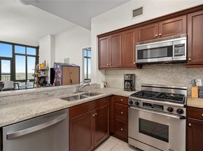 10 City Place 22G, White Plains NY 10601