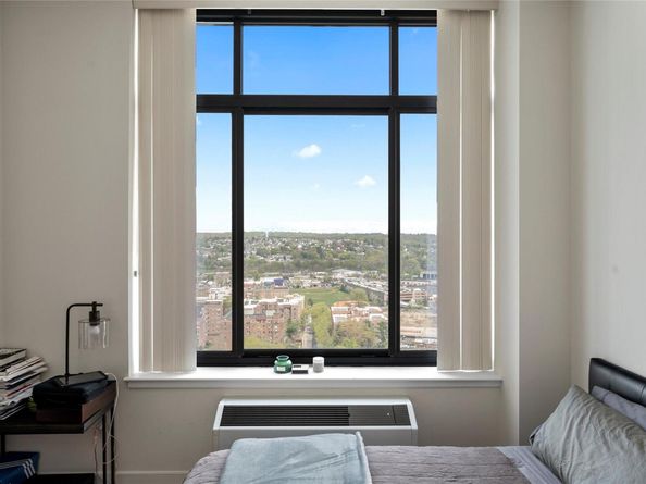 10 City Place 22G, White Plains NY 10601