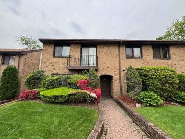 125 Fort Hill Avenue, Yonkers NY 10710