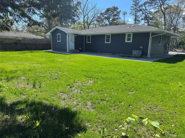 9 Henry Street, Wyandanch NY 11798