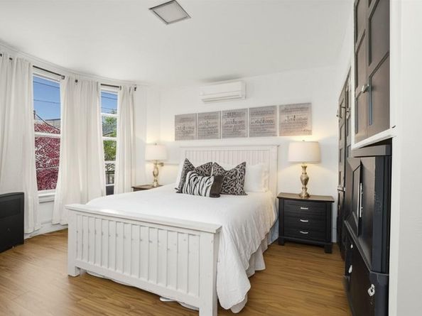 324 E 239th Street, Bronx NY 10470