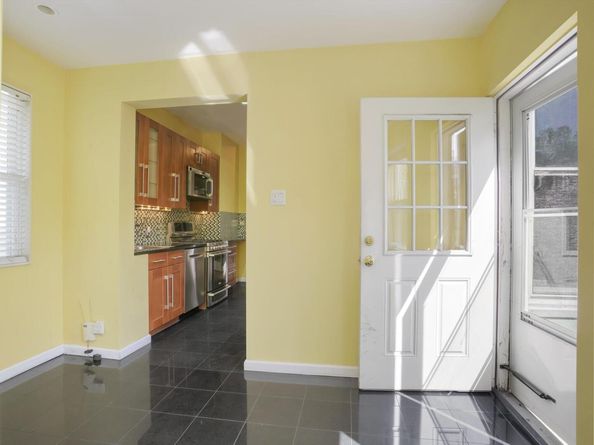 324 E 239th Street, Bronx NY 10470