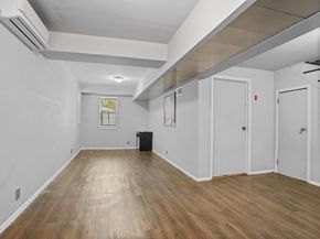 324 E 239th Street, Bronx NY 10470