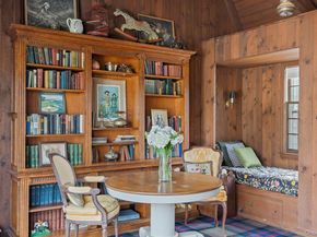 19 Quaquanantuck Lane, Quogue NY 11959