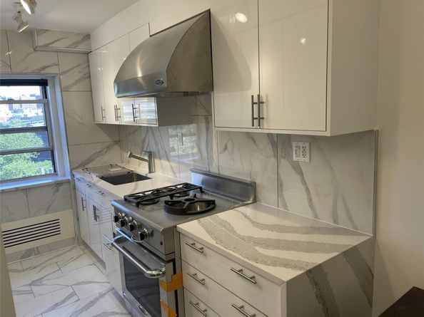 50 Bayard Street 7U, New York (Manhattan) NY 10013