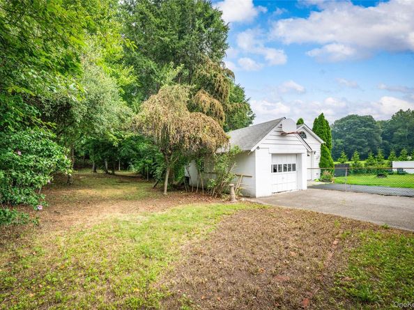 962 Pemart Avenue, Peekskill NY 10566