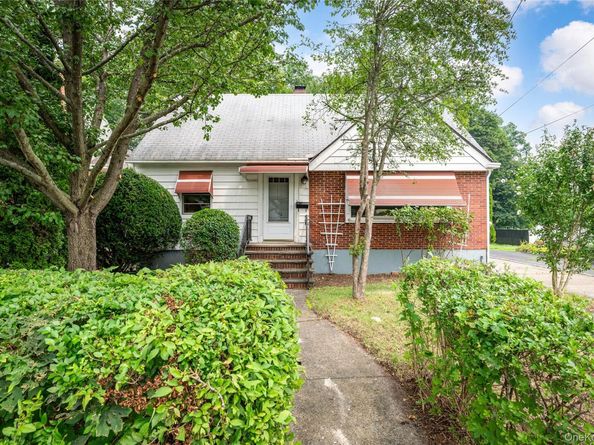 962 Pemart Avenue, Peekskill NY 10566
