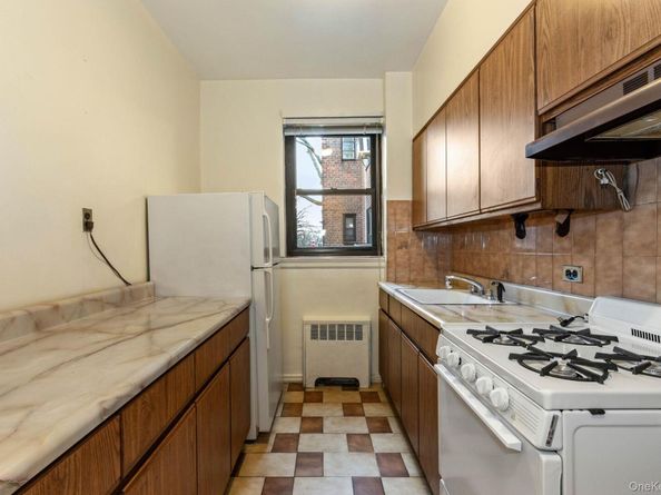 22-60 79th Street 1A, East Elmhurst NY 11370