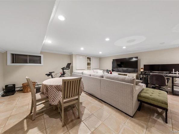 1229 Estates Lane TRIPLEX, Bayside NY 11360