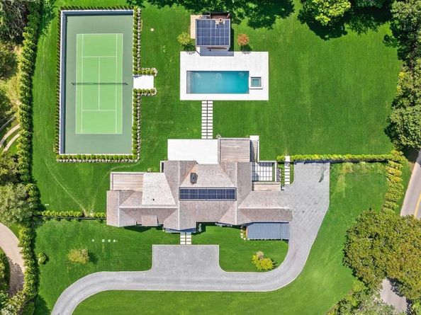 150 Edge Of Woods Road, Southampton NY 11968