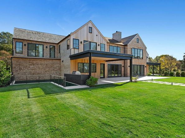 150 Edge Of Woods Road, Southampton NY 11968