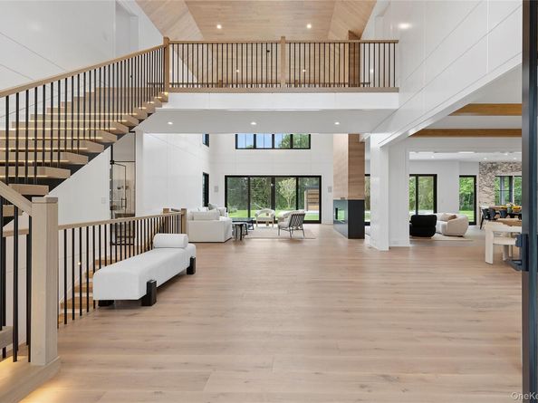 150 Edge Of Woods Road, Southampton NY 11968