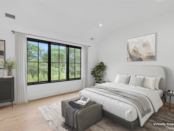 150 Edge Of Woods Road, Southampton NY 11968