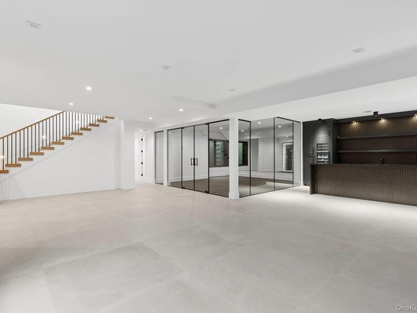 150 Edge Of Woods Road, Southampton NY 11968