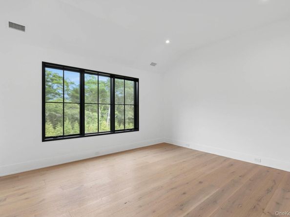 150 Edge Of Woods Road, Southampton NY 11968