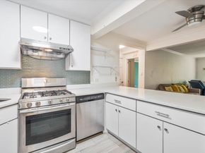 275 Webster Avenue 4i, Brooklyn NY 11230