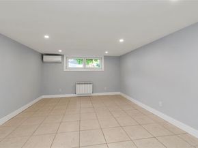 27 Meadowfield Lane, Glen Cove NY 11542