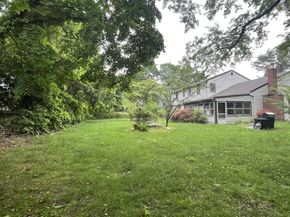 8 Bay Place, Huntington NY 11743