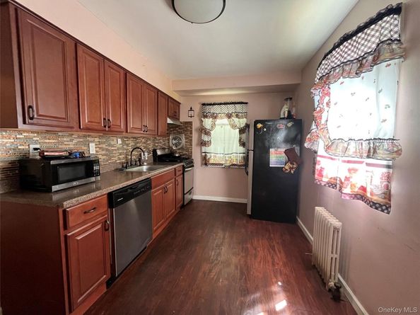 29 Belmont Boulevard, Elmont NY 11003