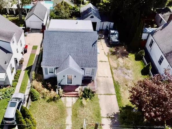 29 Belmont Boulevard, Elmont NY 11003