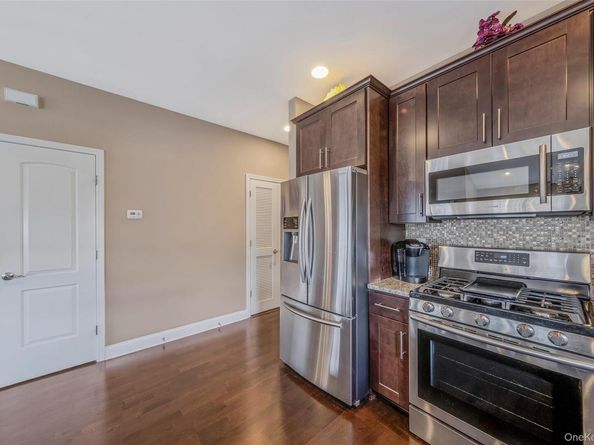 135 Rosebud Court 135, Patchogue NY 11772