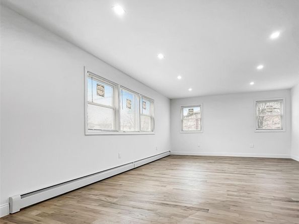 155-07 110 ave, Jamaica NY 11433