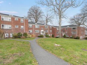 2 Soundview Avenue 2D, White Plains NY 10606