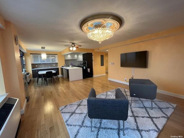 39-16 Prince Street 11A, Flushing NY 11354
